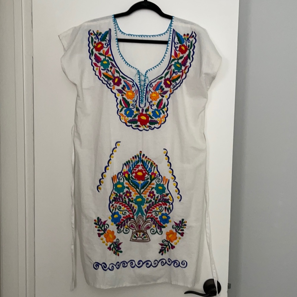 Latin/ Mexican embroidered flower dress NEW white from Mexico